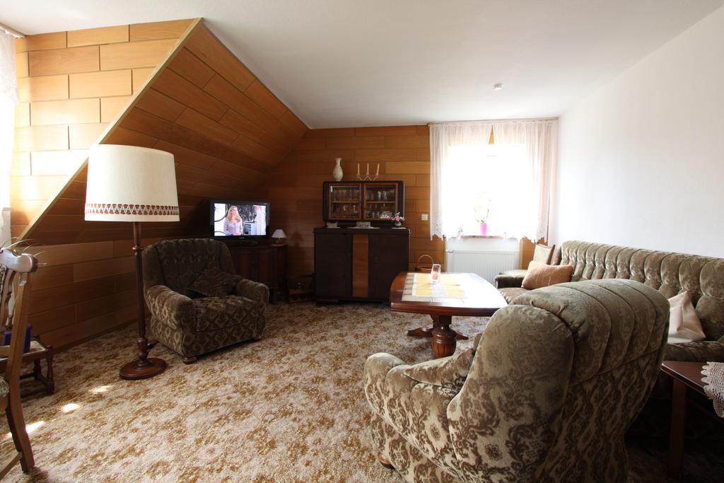 Oma Hennys Bergnest Apartman Clausthal-Zellerfeld Szoba fotó